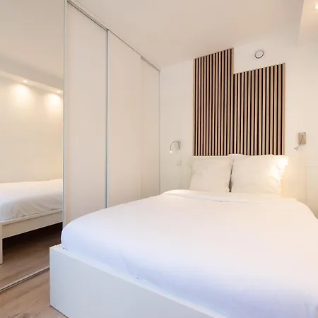Flat Near Paris Levallois-Perret