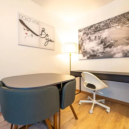 Flat Near Paris *